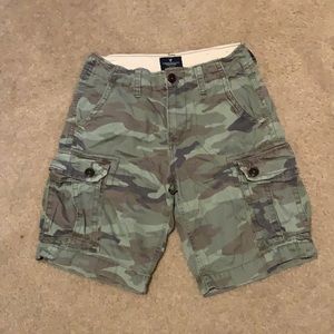 Men’s cargo shorts